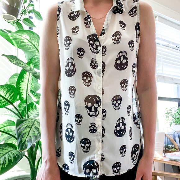 Skull Print Button Up - Picture 5 of 5